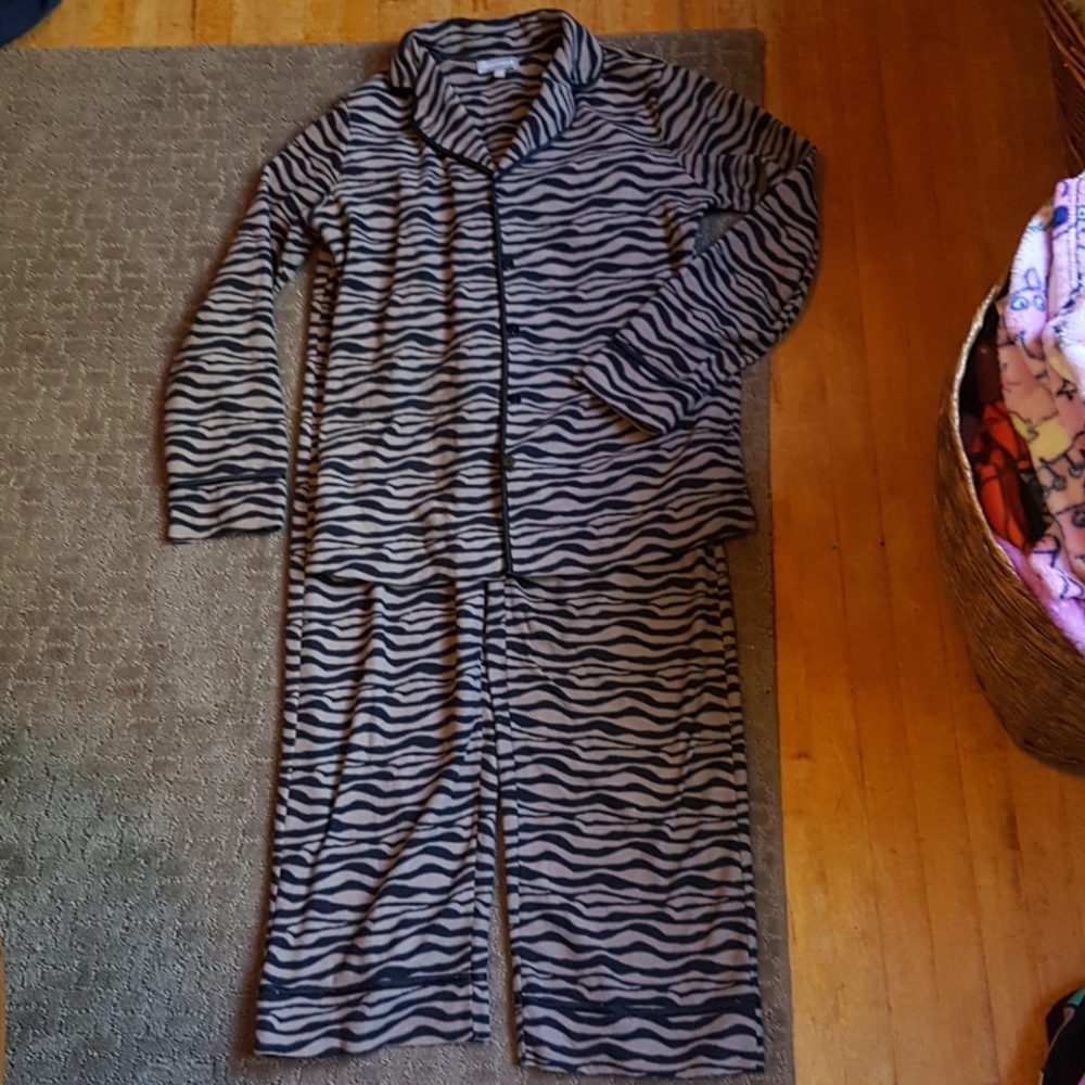 Lord & Taylor | Pajama Set